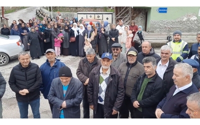 KÖYDEN KABE'YE BİR HAC YOLCULUĞU